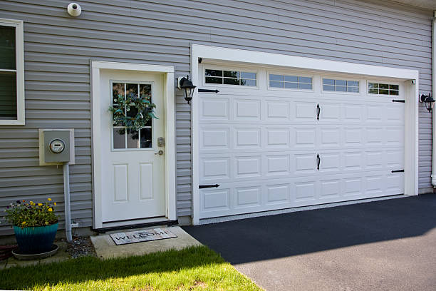 24/7 Emergency Garage Door Panel Replacement experts in Viera West, FL